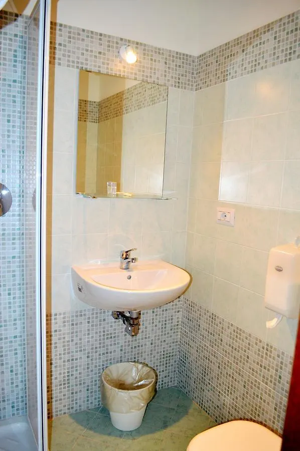 Casa Per Ferie Achille Ricci Ξενοδοχείο Μιλάνο Πανσιόν